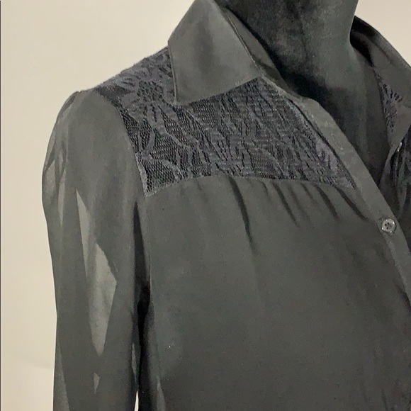 Pretty sheer blouse with lace on top NWOT - Picture 2 of 5